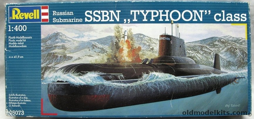 Revell 1/400 Soviet Typhoon Nuclear Ballistic Missile Submarine, 05073 plastic model kit